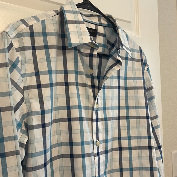Banana Republic No Iron Plaid Dress Shirt - Picture 3 of 3
